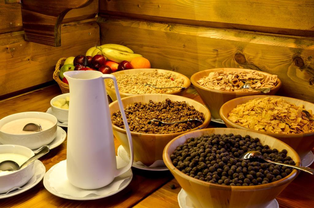 Hotel****Liptovsky Dvor Liptovsky Jan Ngoại thất bức ảnh